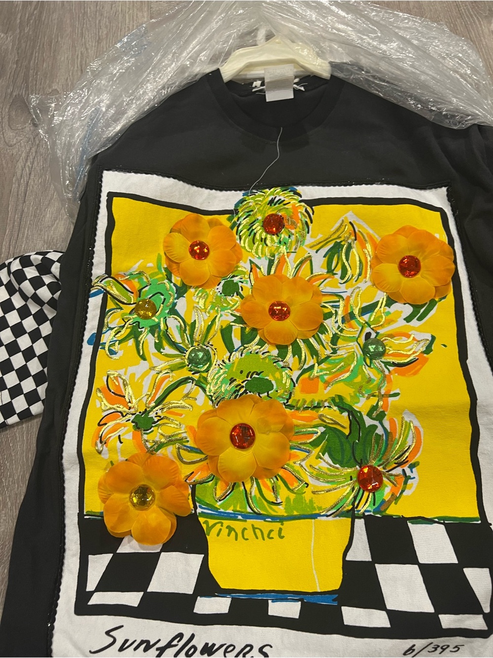 Tickle Me vintage sunflower shirt and Checkets shorts 12 NWT
